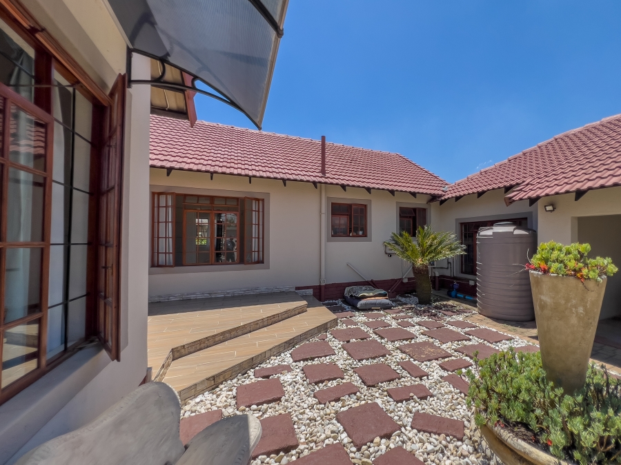 3 Bedroom Property for Sale in Van Riebeeck Park Gauteng