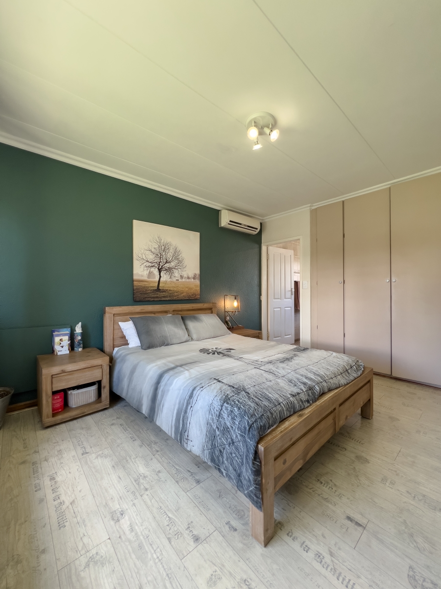 3 Bedroom Property for Sale in Van Riebeeck Park Gauteng