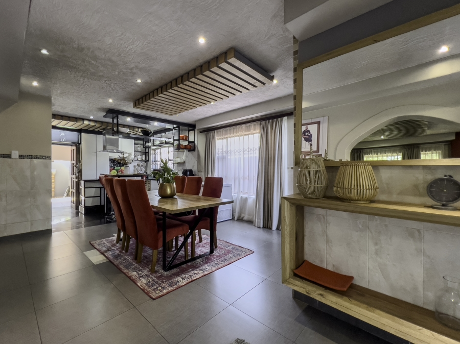 4 Bedroom Property for Sale in Chloorkop Gauteng