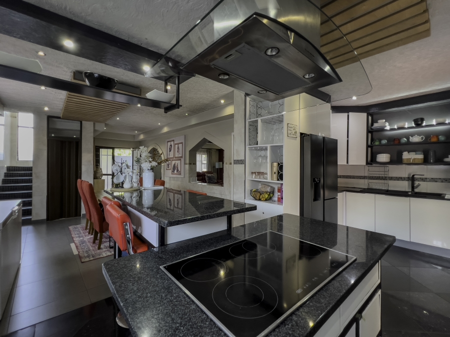 To Let 5 Bedroom Property for Rent in Chloorkop Gauteng