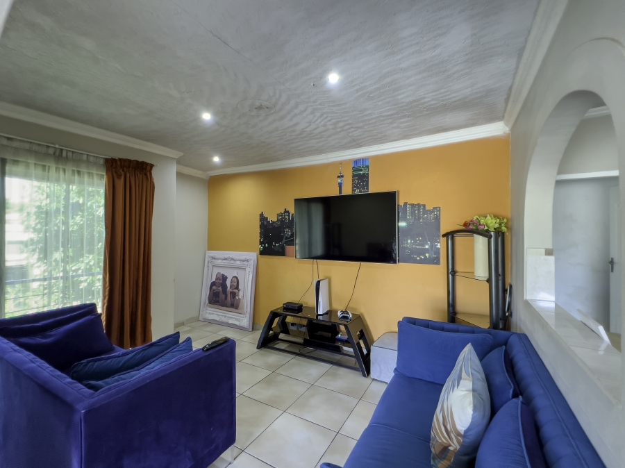 To Let 5 Bedroom Property for Rent in Chloorkop Gauteng