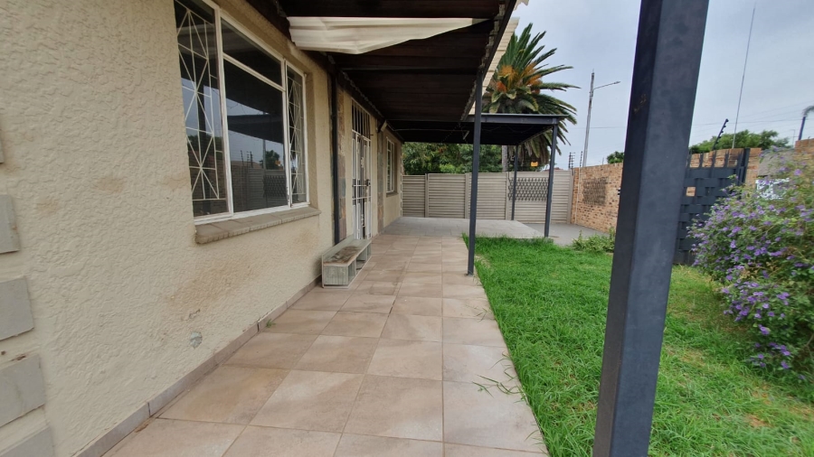 3 Bedroom Property for Sale in Florentia Gauteng