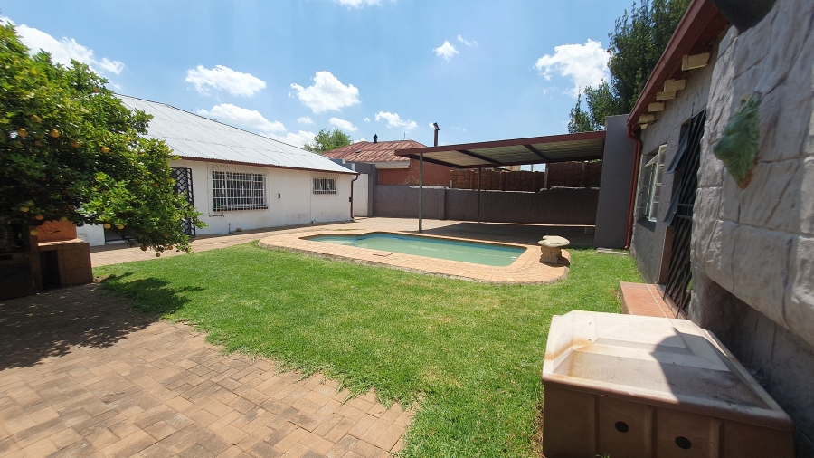 4 Bedroom Property for Sale in The Hill Gauteng
