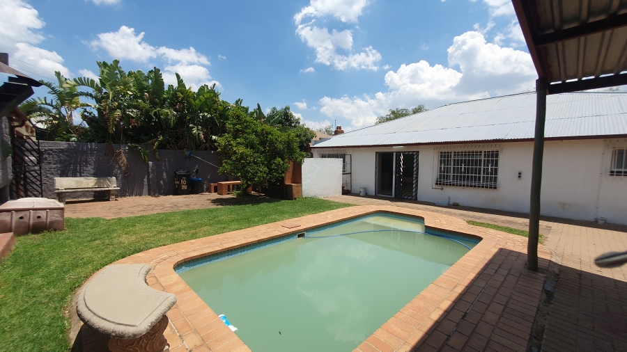 4 Bedroom Property for Sale in The Hill Gauteng
