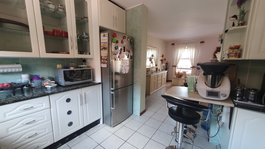 2 Bedroom Property for Sale in The Hill Gauteng