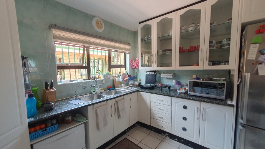 2 Bedroom Property for Sale in The Hill Gauteng