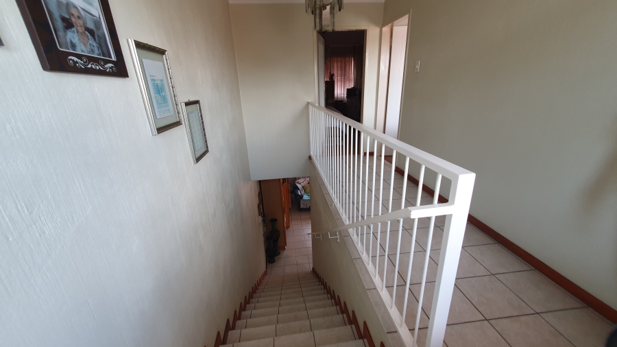 2 Bedroom Property for Sale in The Hill Gauteng