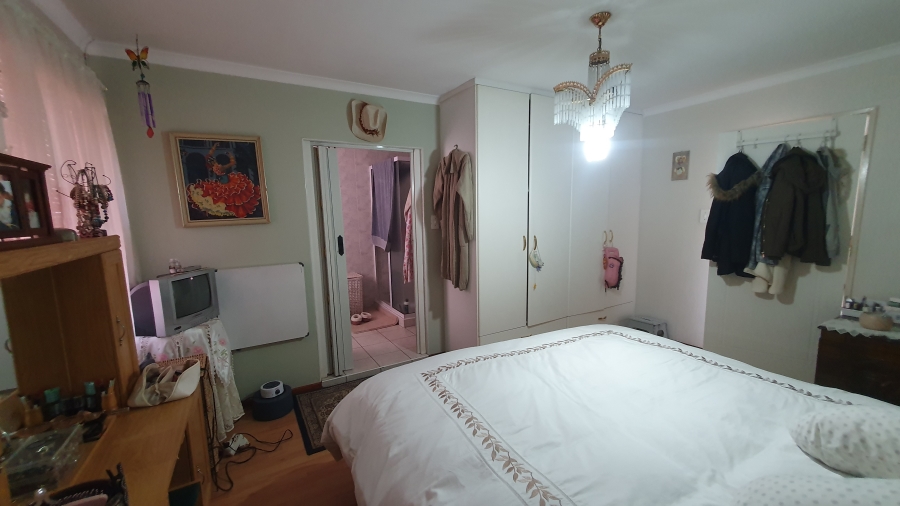 2 Bedroom Property for Sale in The Hill Gauteng