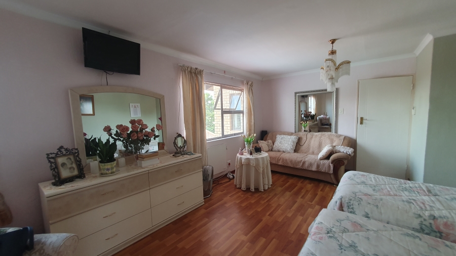 2 Bedroom Property for Sale in The Hill Gauteng