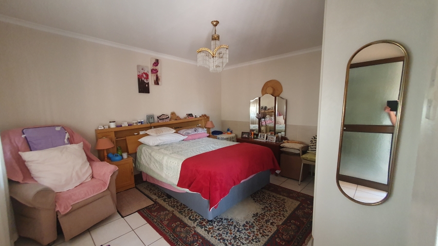 2 Bedroom Property for Sale in The Hill Gauteng