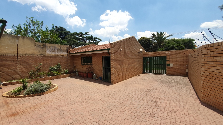 2 Bedroom Property for Sale in The Hill Gauteng