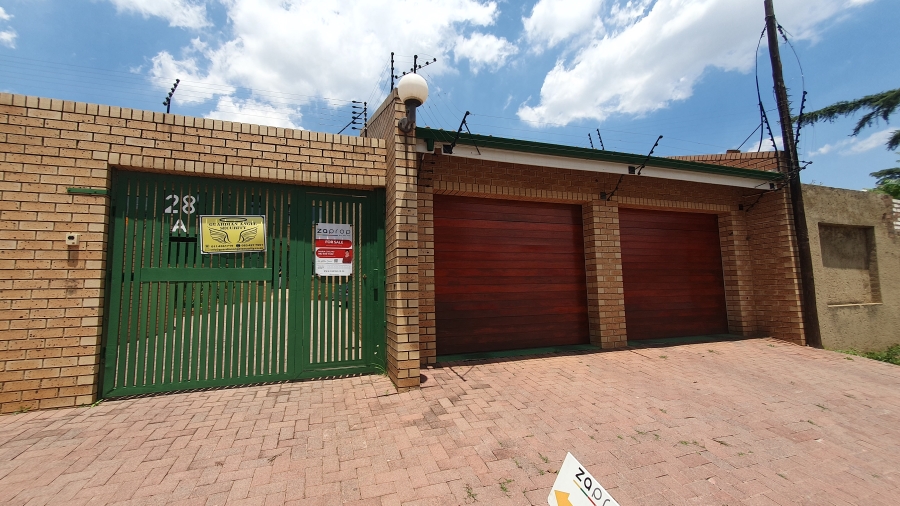 2 Bedroom Property for Sale in The Hill Gauteng