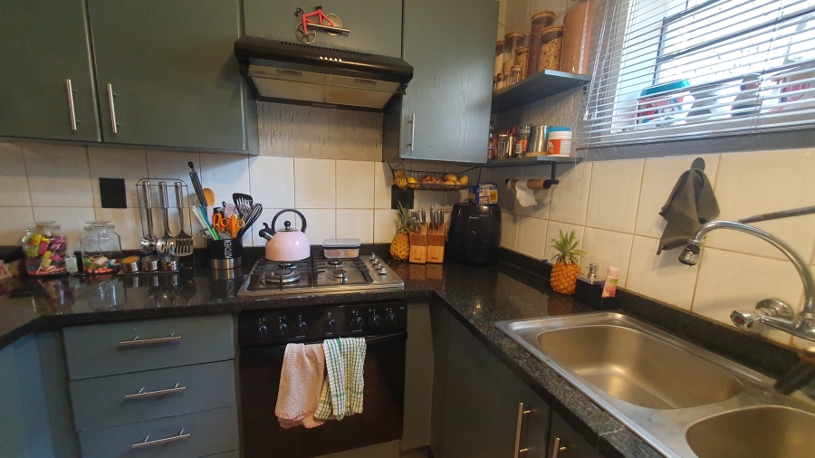 2 Bedroom Property for Sale in Winchester Hills Gauteng