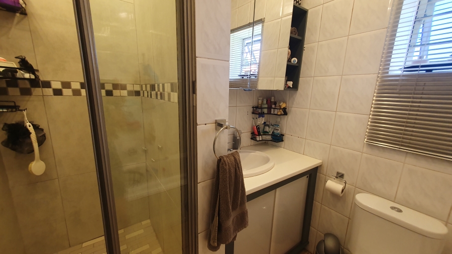 2 Bedroom Property for Sale in Winchester Hills Gauteng