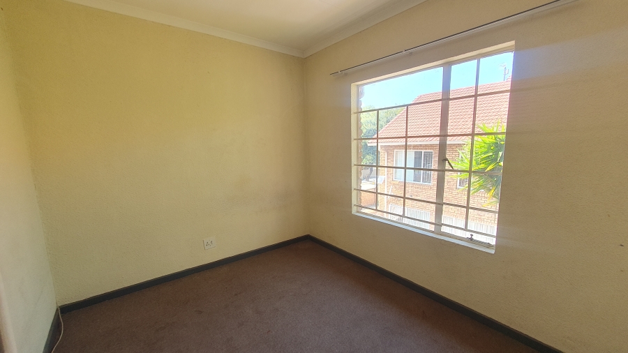 3 Bedroom Property for Sale in Glenvista Gauteng