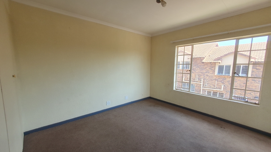3 Bedroom Property for Sale in Glenvista Gauteng