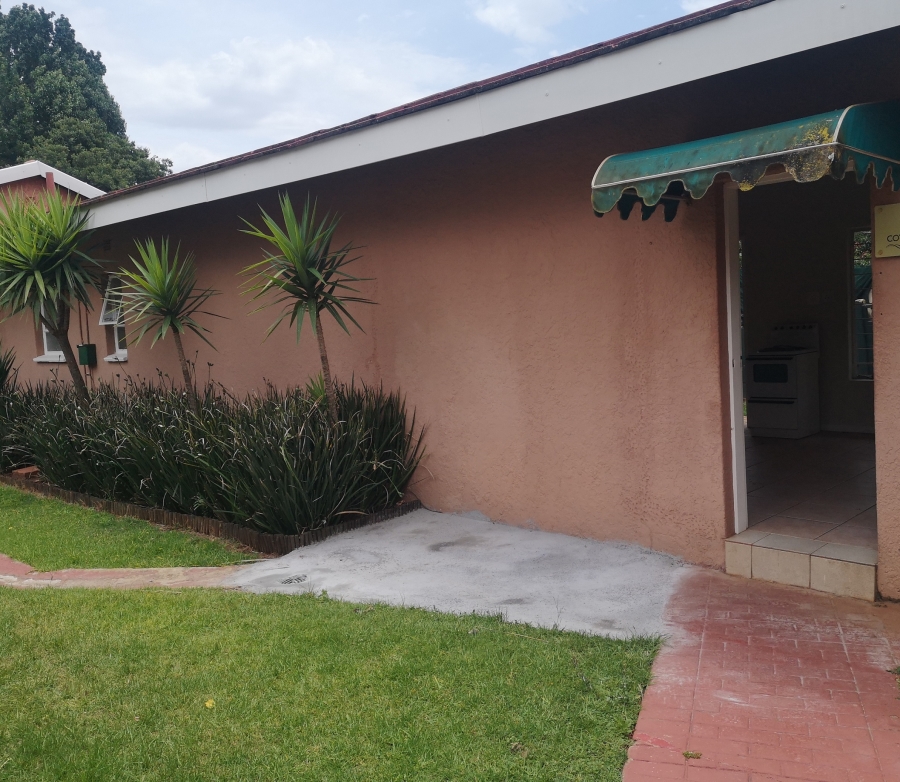 1 Bedroom Property for Sale in Fairland Gauteng