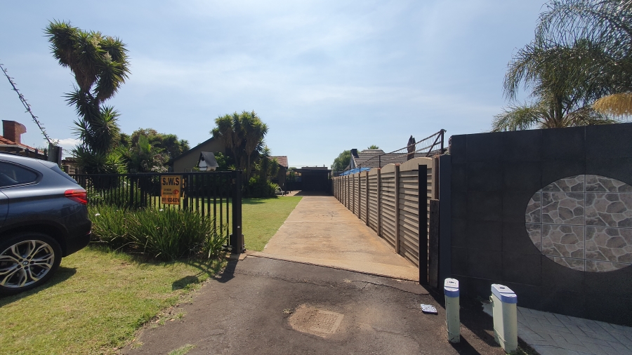 3 Bedroom Property for Sale in Dinwiddie Gauteng