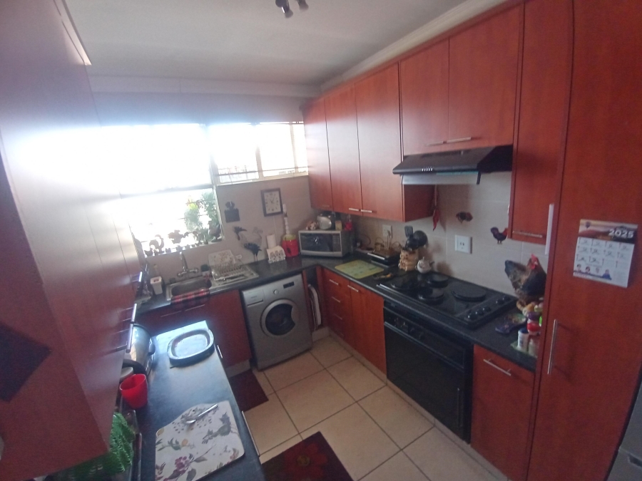 2 Bedroom Property for Sale in New Redruth Gauteng