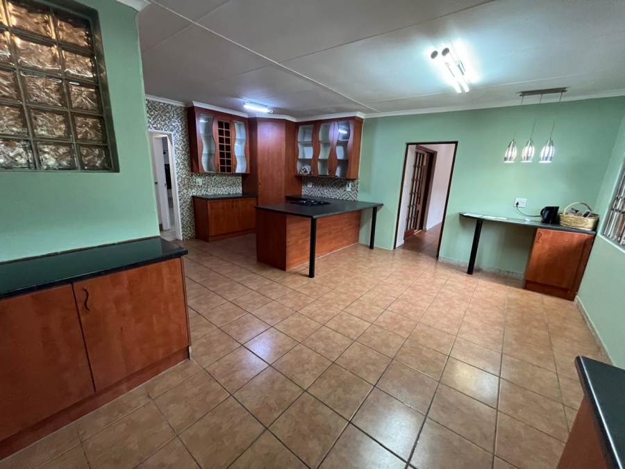 4 Bedroom Property for Sale in Randhart Gauteng