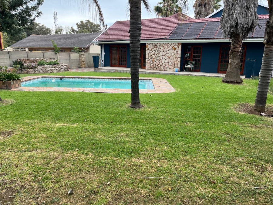 4 Bedroom Property for Sale in Randhart Gauteng