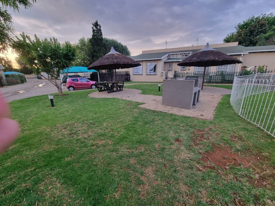 2 Bedroom Property for Sale in Meyersdal Gauteng