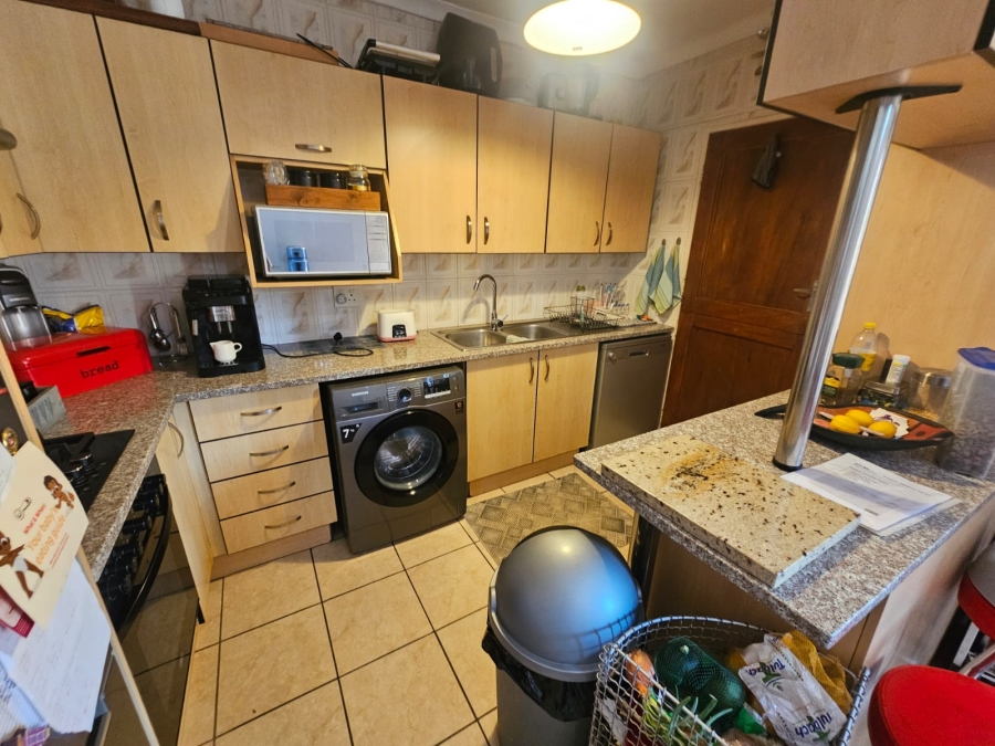 3 Bedroom Property for Sale in New Redruth Gauteng