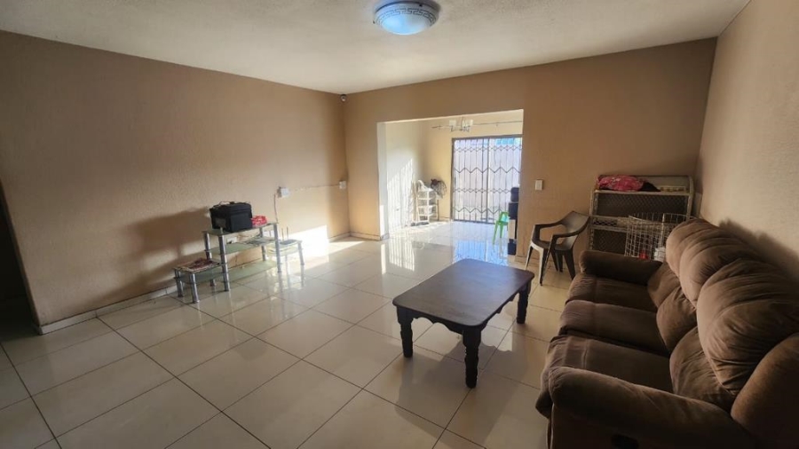 3 Bedroom Property for Sale in New Market Gauteng