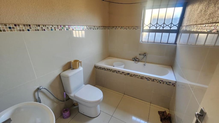 3 Bedroom Property for Sale in New Market Gauteng