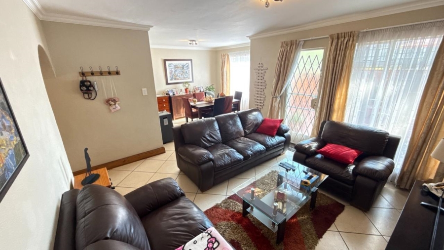 2 Bedroom Property for Sale in Risana Gauteng