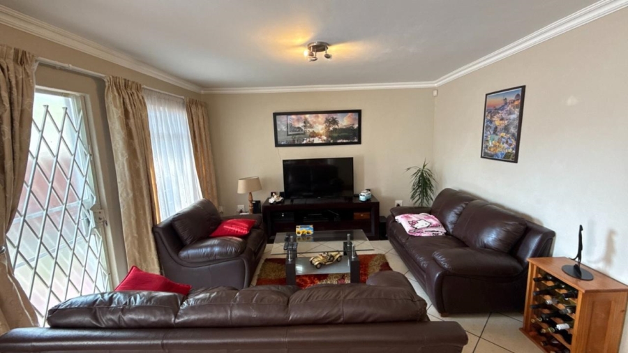 2 Bedroom Property for Sale in Risana Gauteng