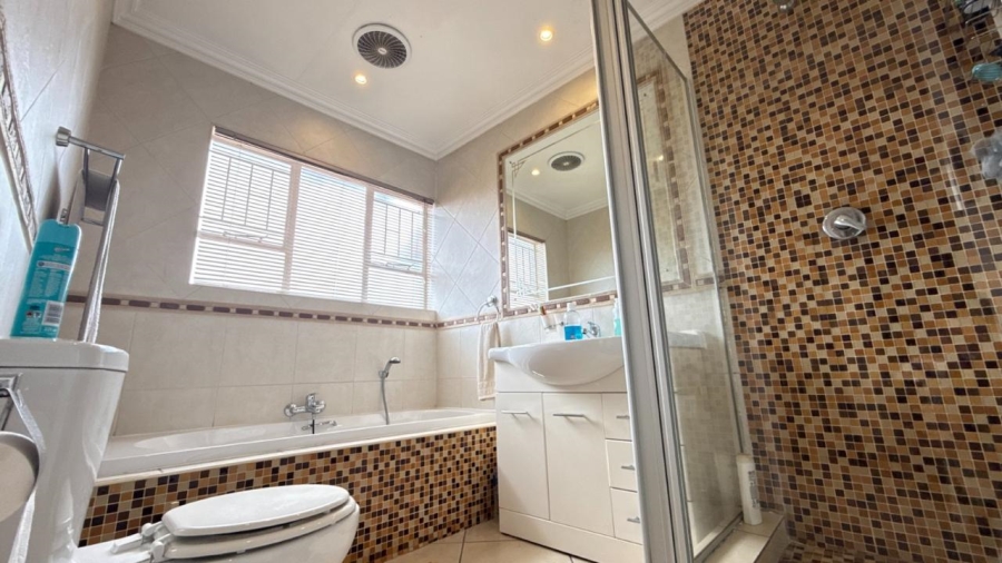 2 Bedroom Property for Sale in Risana Gauteng