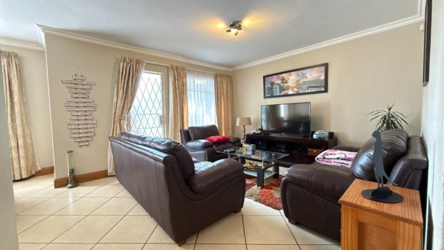 2 Bedroom Property for Sale in Risana Gauteng