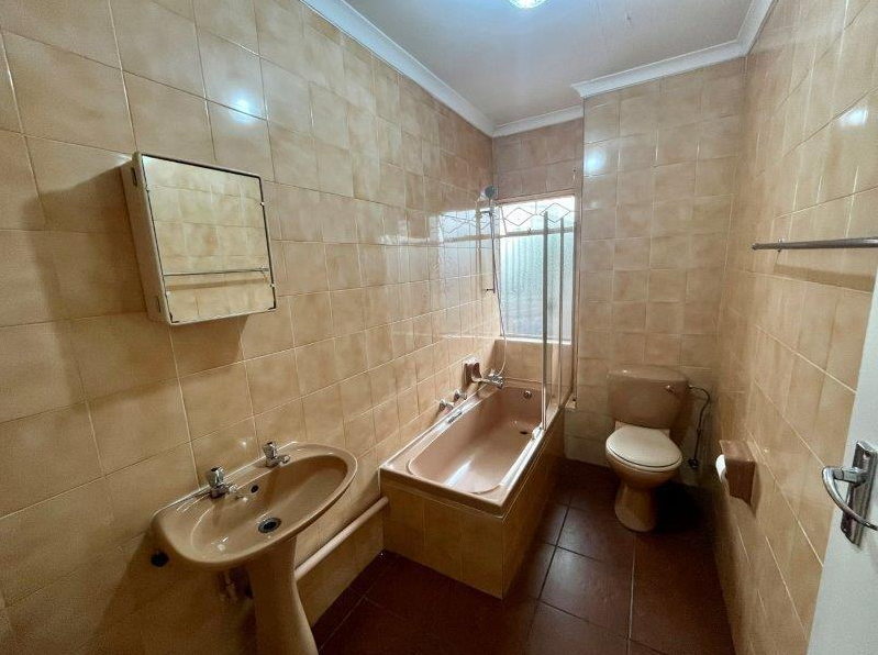 2 Bedroom Property for Sale in New Redruth Gauteng