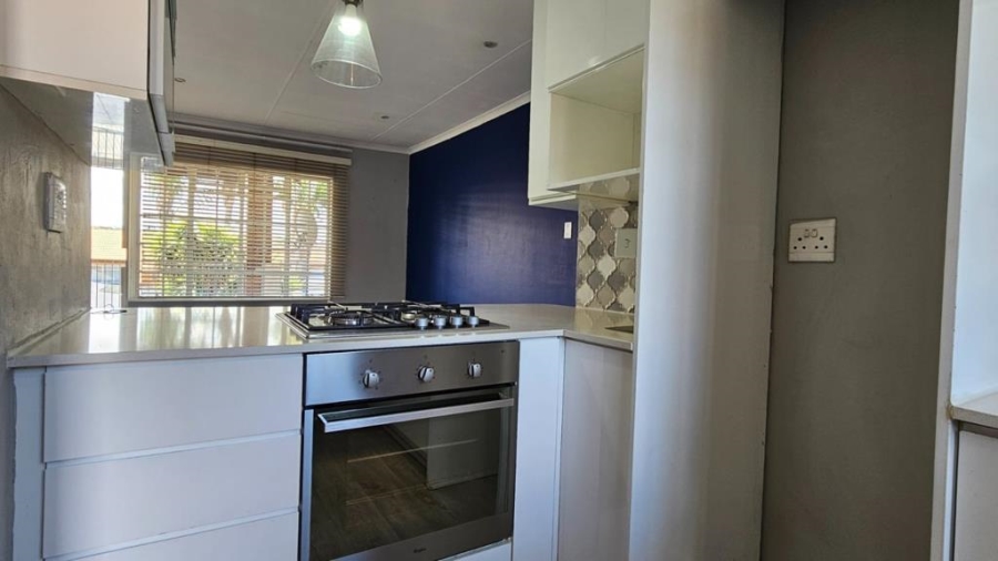 2 Bedroom Property for Sale in New Redruth Gauteng