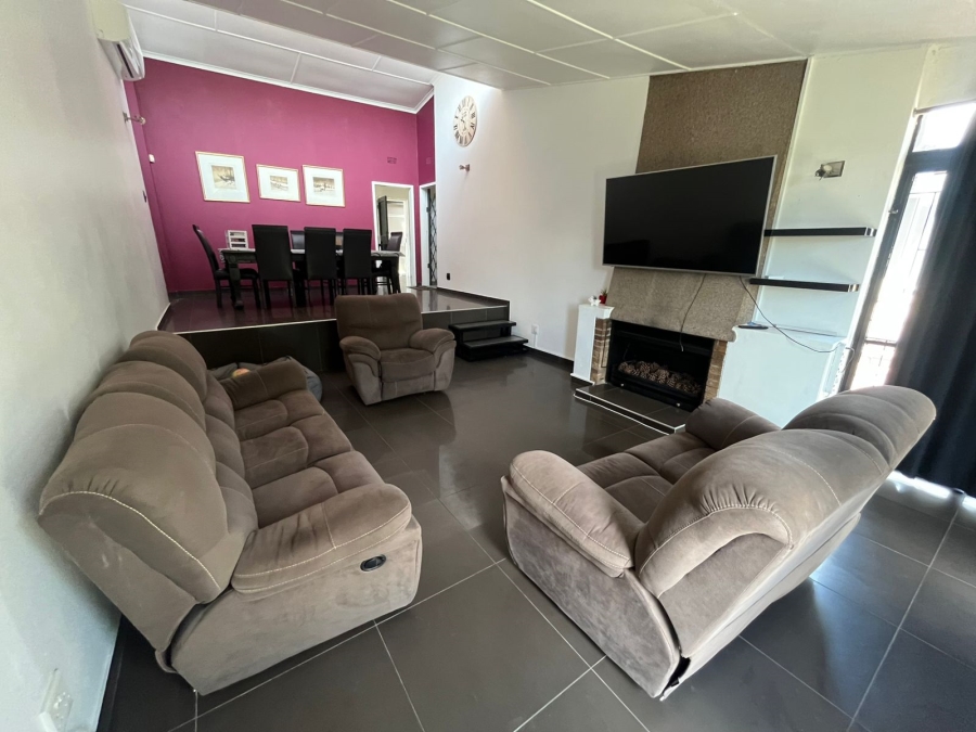 3 Bedroom Property for Sale in South Crest Gauteng