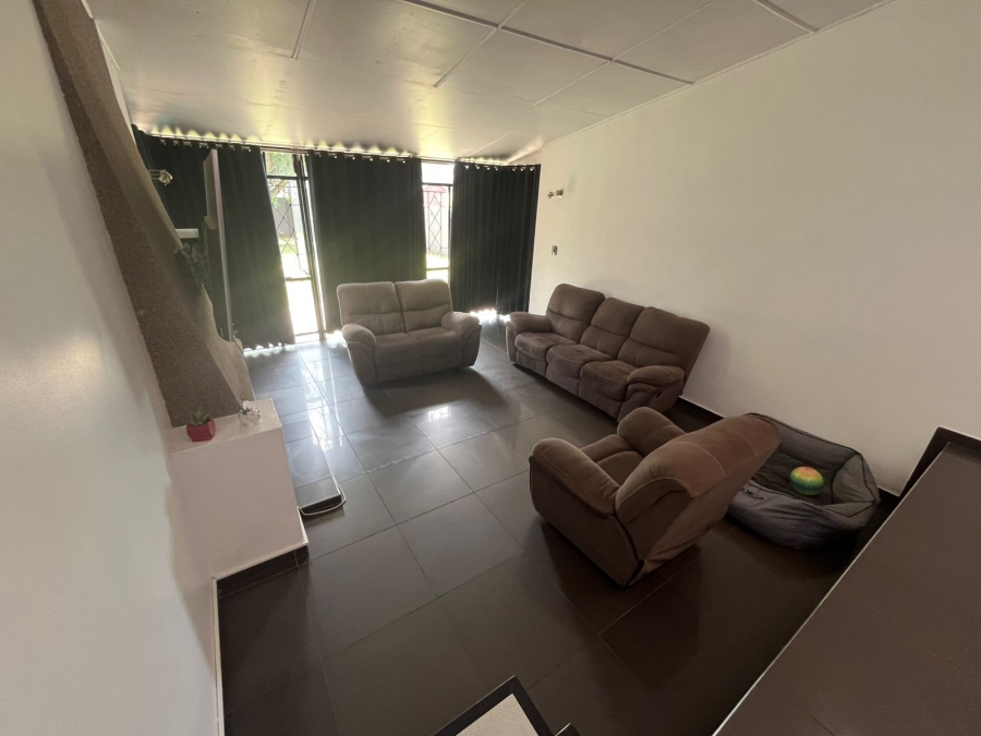 3 Bedroom Property for Sale in South Crest Gauteng