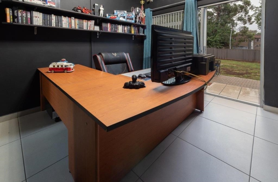 3 Bedroom Property for Sale in South Crest Gauteng