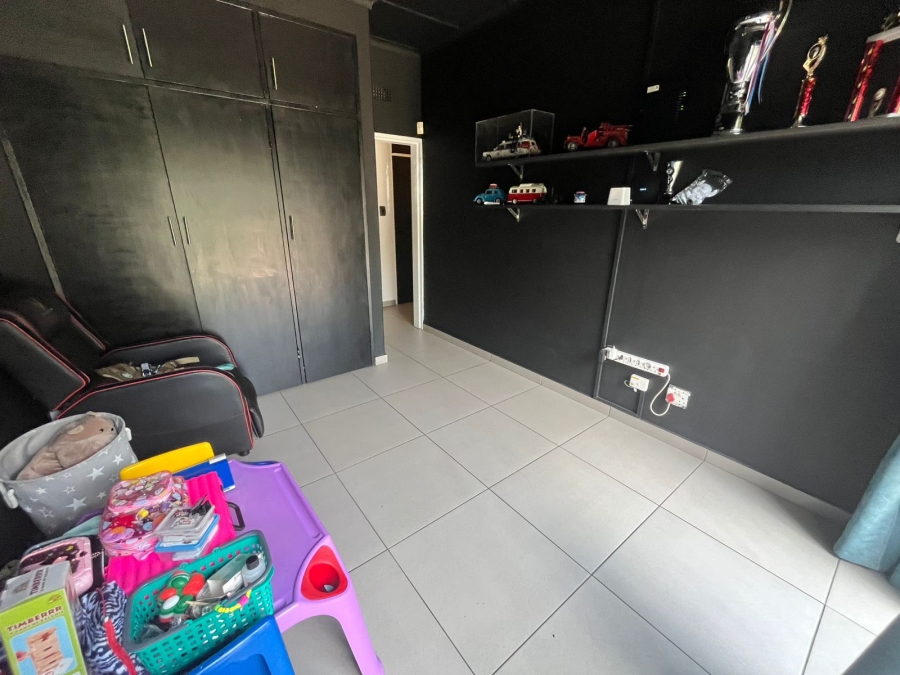 3 Bedroom Property for Sale in South Crest Gauteng