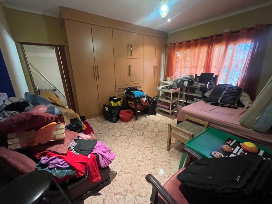 4 Bedroom Property for Sale in General Albertspark Gauteng