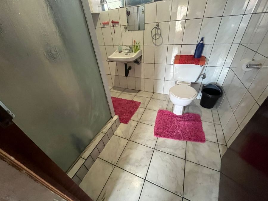 4 Bedroom Property for Sale in General Albertspark Gauteng