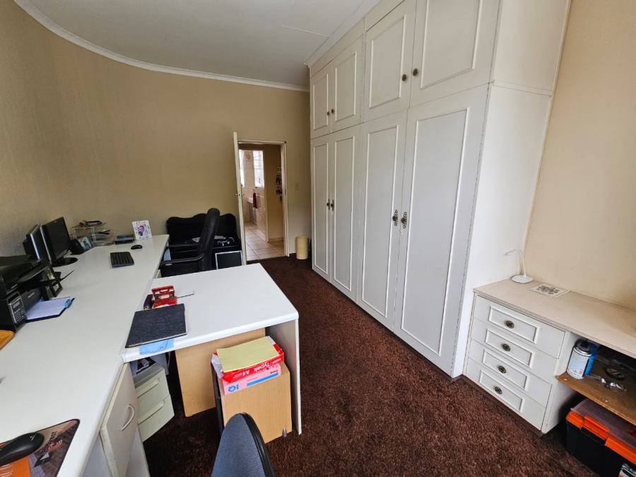 3 Bedroom Property for Sale in Randhart Gauteng