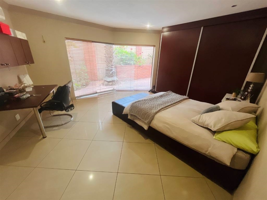 5 Bedroom Property for Sale in Meyersdal Gauteng
