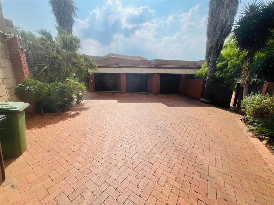 5 Bedroom Property for Sale in Meyersdal Gauteng