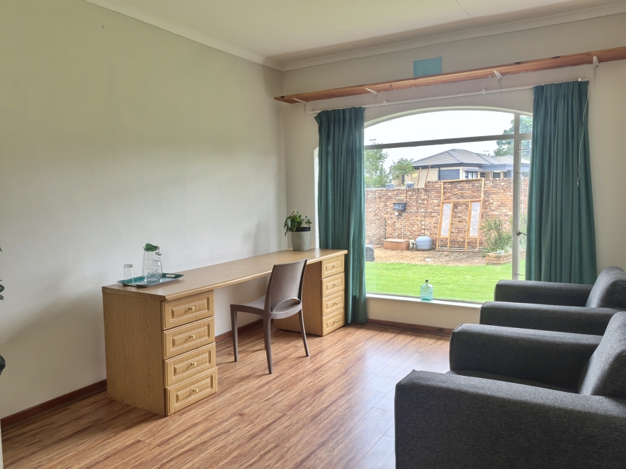 1 Bedroom Property for Sale in Fairland Gauteng