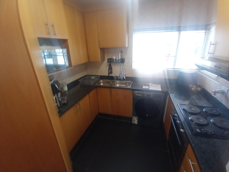 2 Bedroom Property for Sale in Glenvista Gauteng