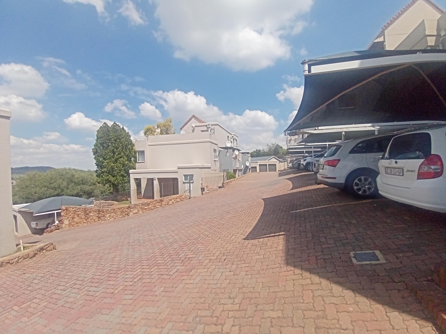 2 Bedroom Property for Sale in Ridgeway Gauteng