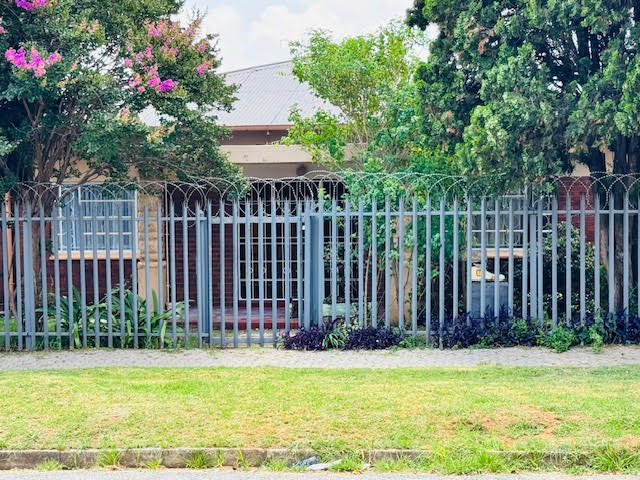 3 Bedroom Property for Sale in Forest Hill Gauteng