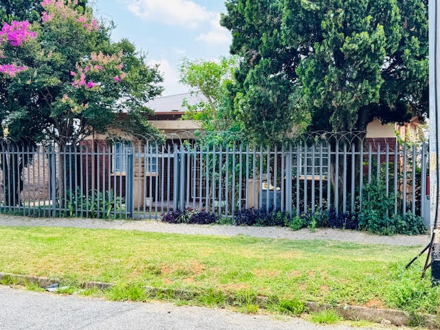 3 Bedroom Property for Sale in Forest Hill Gauteng