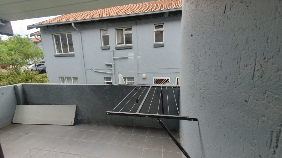 3 Bedroom Property for Sale in Linmeyer Gauteng